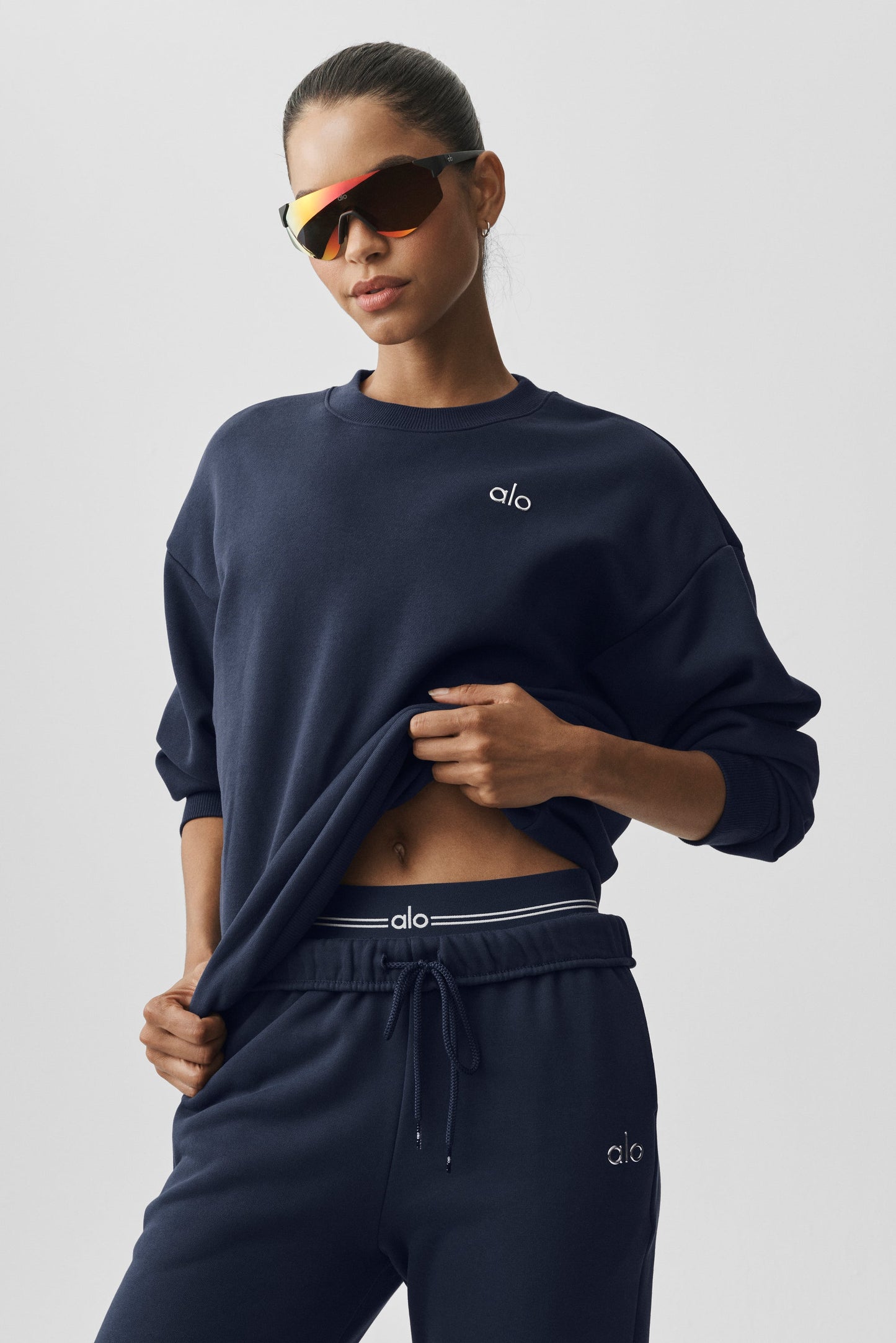 Accolade Crew Neck Pullover - Navy